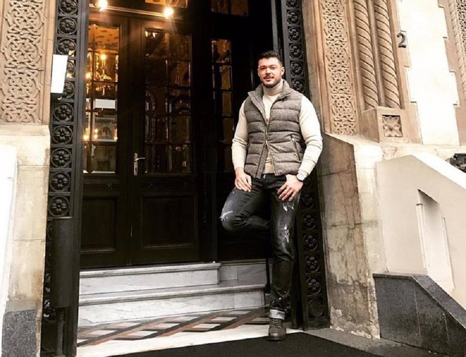 FOTO / Victor Slav, strigăt disperat de ajutor, după ce a aflat povestea Cristinei: „În ziua în care a născut, medicii au spus că are cancer”