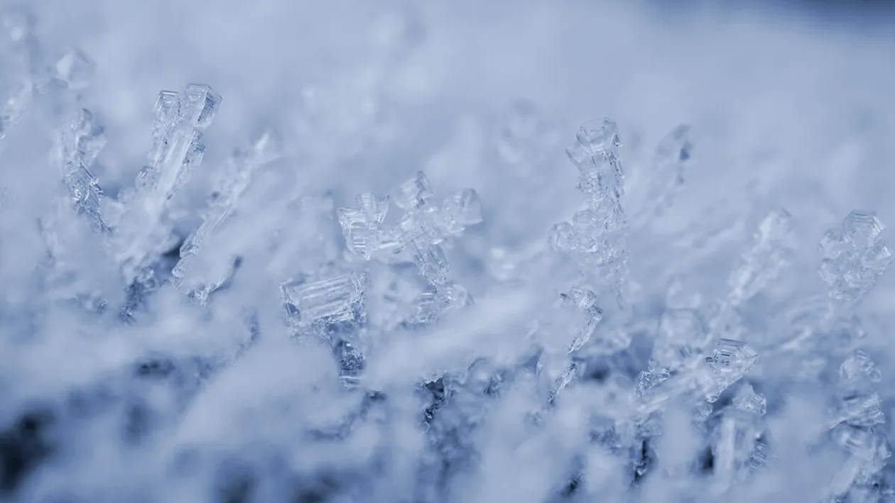 România, lovită de un vortex polar care aduce iarna înapoi! Zonele în care vor fi -12 grade Celsius