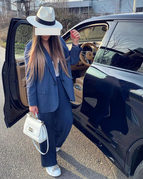 Gina, mereu surprinzătoare (Foto: Instagram)