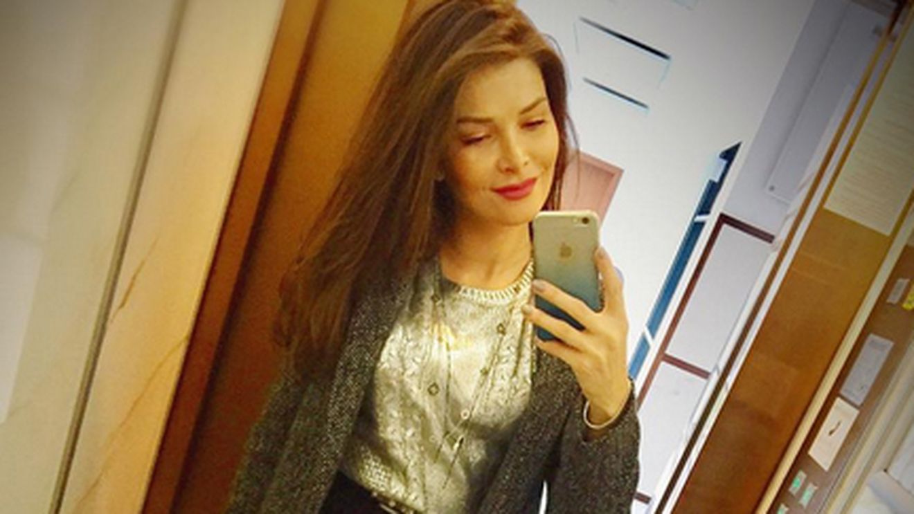 Oboseala a ajuns-o pe ALINA PUŞCAŞ! Cum fost fotografiată vedeta în această dimineaţă