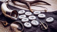 Horoscop rune 16-22 martie 2026. Luna nouă și următorul echinocțiu de primăvară aduc noi începuturi