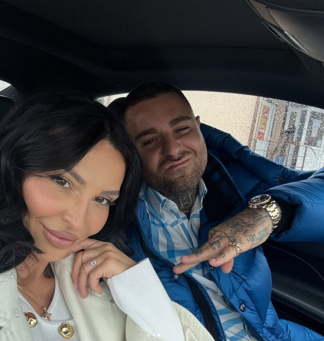 Francisca și TJ Miles, cununie civilă cu 4 persoane! Nici măcar nașii nu au fost prezenți: ”A fost într-o joi, ploua de rupea afară”