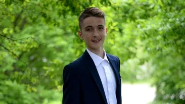 Ionuț, băiatul de 16 ani, care se confrunta cu o boală autoimună, a fost adus din Italia, să moară acasă.  A lăsat un mesaj de adio: „S-a terminat cu boala și cu suferința