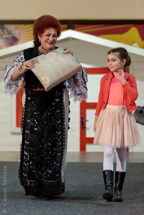 Elena Merişoreanu regretă că a avut încredere în menajere