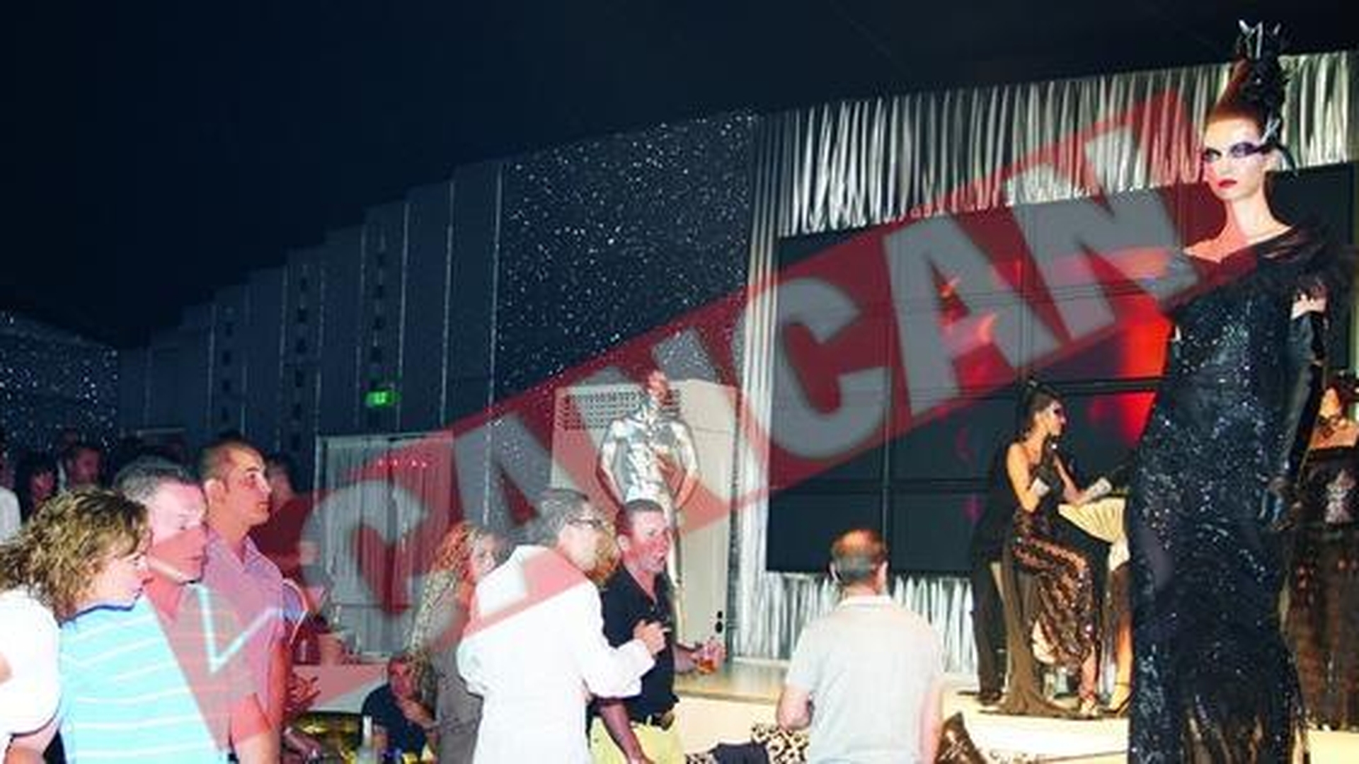 Detalii picante despre baietii din Brasov care au dat 15.000 de euro pe o sticla de sampanie
