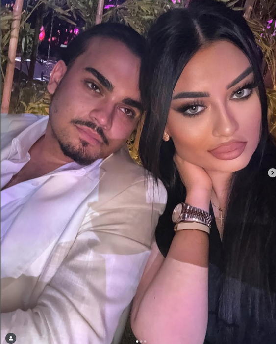 Adrian și Ariana locuiesc deja împreună. (SURSA: INSTAGRAM.COM)
