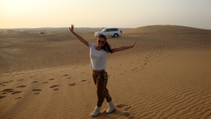 Mirela si Bogdan Stelea şi-au început anul în lux! Cei doi s-au răsfăşat la plajă şi shopping în Dubai!