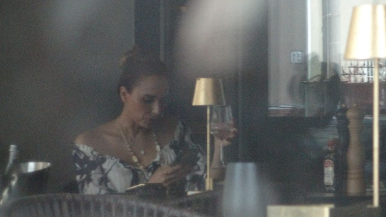 Iulia Vântur, singură la o cafea în ”Floreasca”. A venit acum o lună în România
