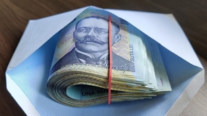 Aceștia sunt pensionarii cărora li se DUBLEAZĂ pensiile după recalculare. Primesc de două ori mai mulți bani!