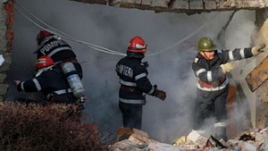 Explozie într-un bloc din Capitală! Trei femei au fost rănite în urma deflagraţiei