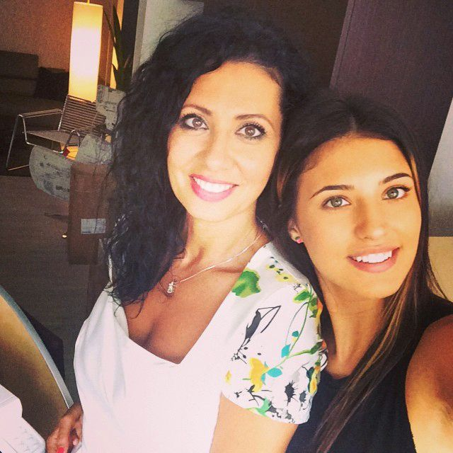 Cum și-a surprins Antonia mama chiar de ziua ei de naștere. Denise Iacobescu împlinește 52 de ani