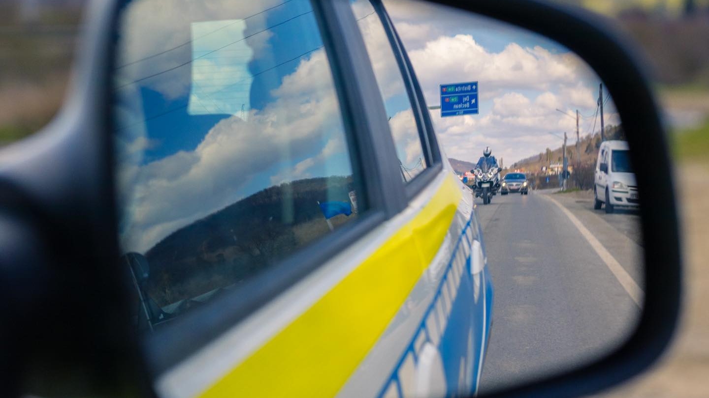 Un maramureșean cu alcoolemie 4,23 a făcut accident cu mașina, apoi a incendiat celula în care era reținut