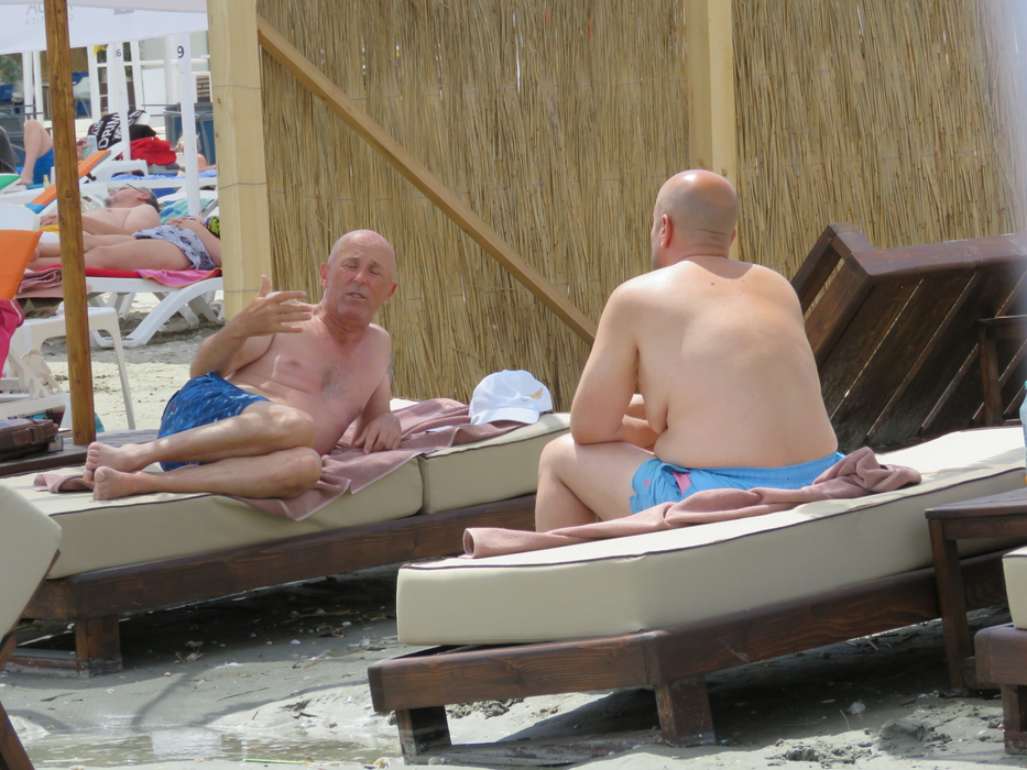 Mugur Mihăescu, ”Leana”, din Vacanța Mare, la plajă, în stațiunea Mamaia (Foto: CANCAN.RO)