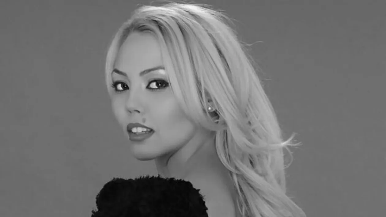 Ce se întâmplă cu Denisa Manelista. Decizie de ultimă oră luată de mama ei, după ce preoţii au pus-o la zid!