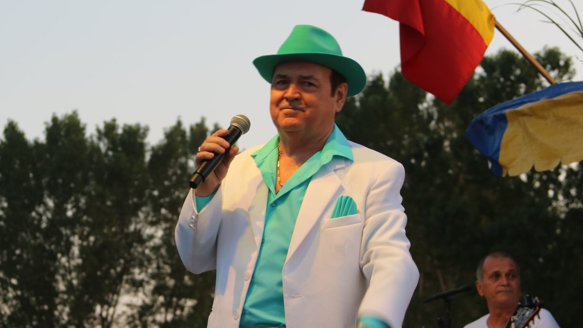 Nelu Vlad, primele declarații după ce i-a fost descoperit un hematom pe creier. Solistul trupei Azur nu va mai urca pe scenă