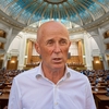 Mugur Mihăescu se apără după valul de critici pentru discursul din Parlament: „Ce prostie e asta? Dacă ai cât de cât minte la cap îți dai seama”