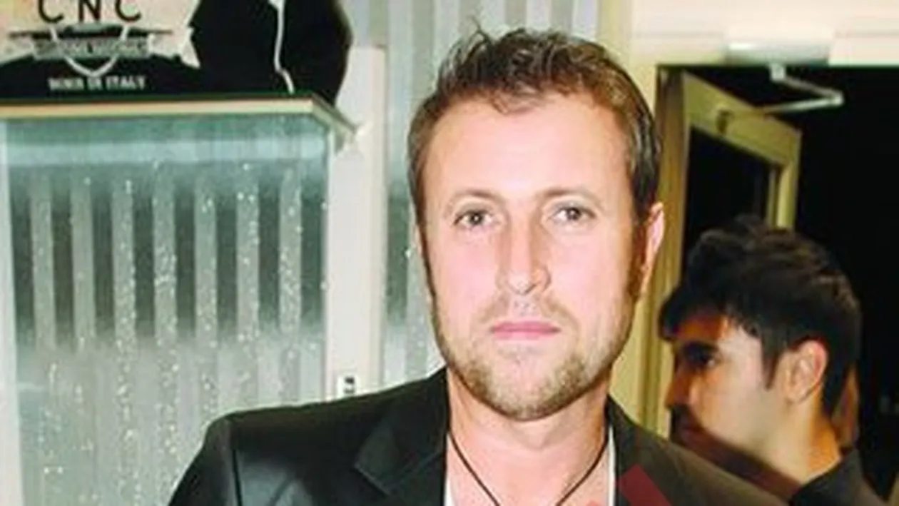 S-a dezbracat pentru Catalin Botezatu!