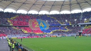 Steaua a încheiat cu o victorie capionatul! "Roş-albaştrii" au primit trofeul de campioni şi medaliile