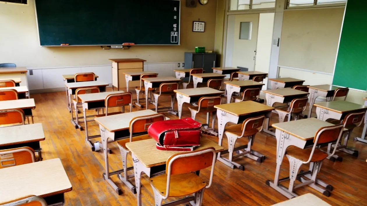 Părinții se tem să-și trimită copiii la școală: ” Focarele de COVID-19 în şcolile din România vor fi inevitabile”