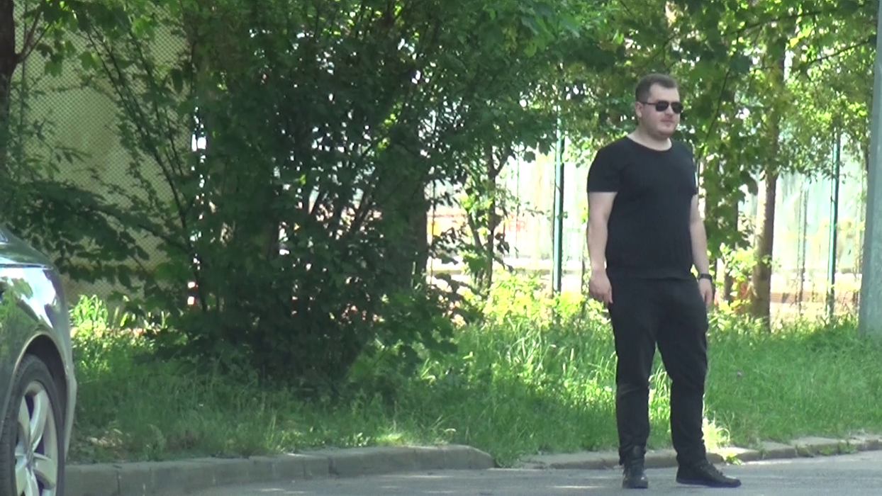 „Bozo“ şi fratele său au „operat“ un BMW în parcul Herăstrău din Capitală