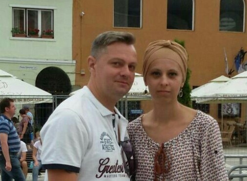 Gabriel s-a despărţit de soţia sa acum ceva timp