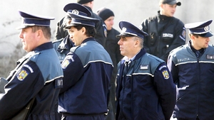 Scandalul continuă! Mesajul uluitor al unui polițist criminalist din Suceava: ”Mi-am luat găleată cu mop”
