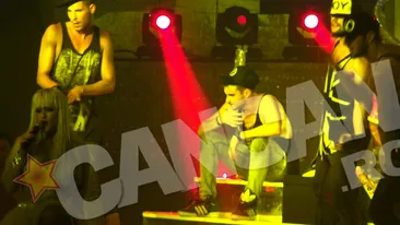 Noapte cu peripetii pentru Anda Adam si trupa! Un cantaret si-a spart capul, altul a avut comportament indecent