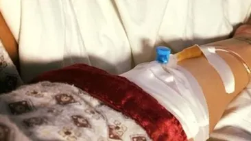 Un fotomodel implicat in Dosarul Prostitutiei a ajuns de urgenta la spital! E pe perfuzii!