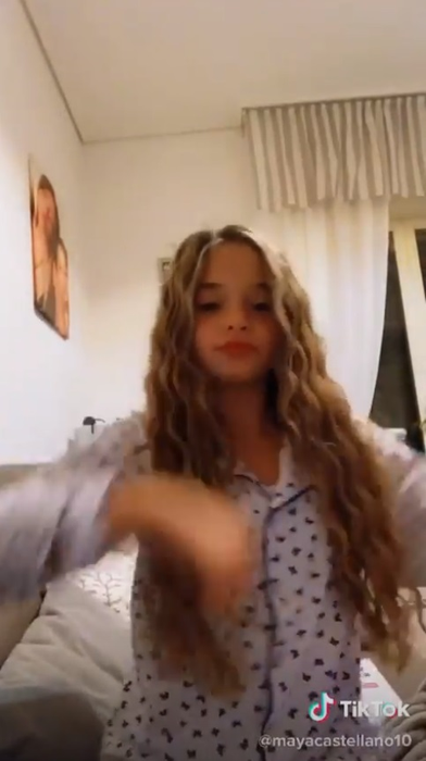 Maya Castellano, Regina TikTok-ului! Imagini de senzație cu frumoasa adolescentă și reacția Antoniei când își vede fata cântând