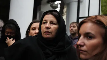 Aproape ca n-o recunosti! Magda Catone si-a vopsit parul si s-a coafat altfel