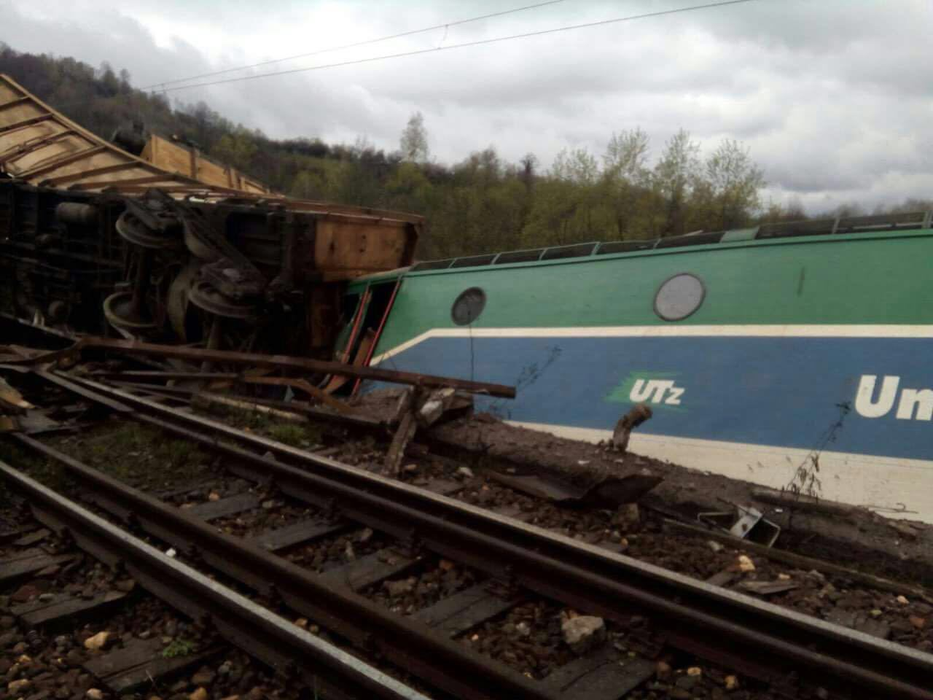 Imaginile au fost realizate la puţin timp după accidentul feroviar