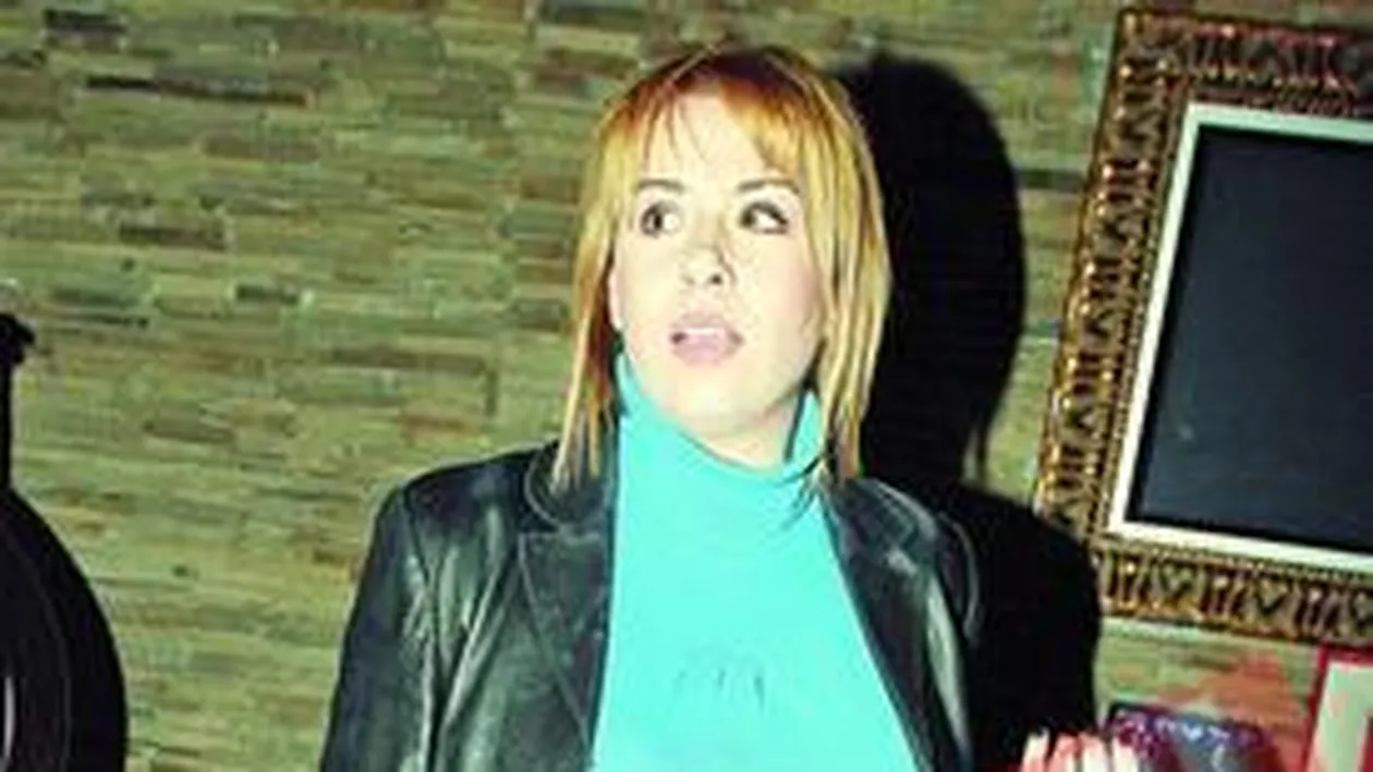 Prinsa cu o geanta falsa