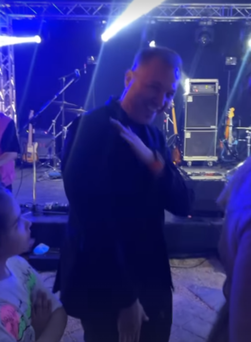 Apariţie de necrezut la nunta lui Smiley cu Gina! Transformare şocantă a artistului pe care lumea l-a recunoscut cu greu