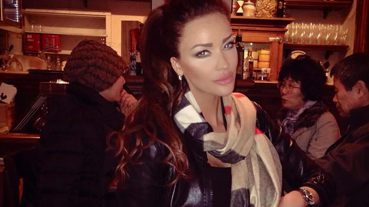 Ea este SOSIA Biancai Dragusanu! Arata EXACT la fel ca ea si pana si Victor Slav le-ar putea confunda