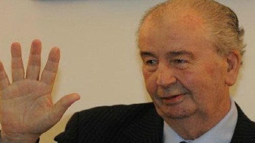 Inainte sa moara i-a promis ASTA lui Mircea Sandu! S-a stins omul lui Blatter, cel mai longeviv sef de federatie din lume