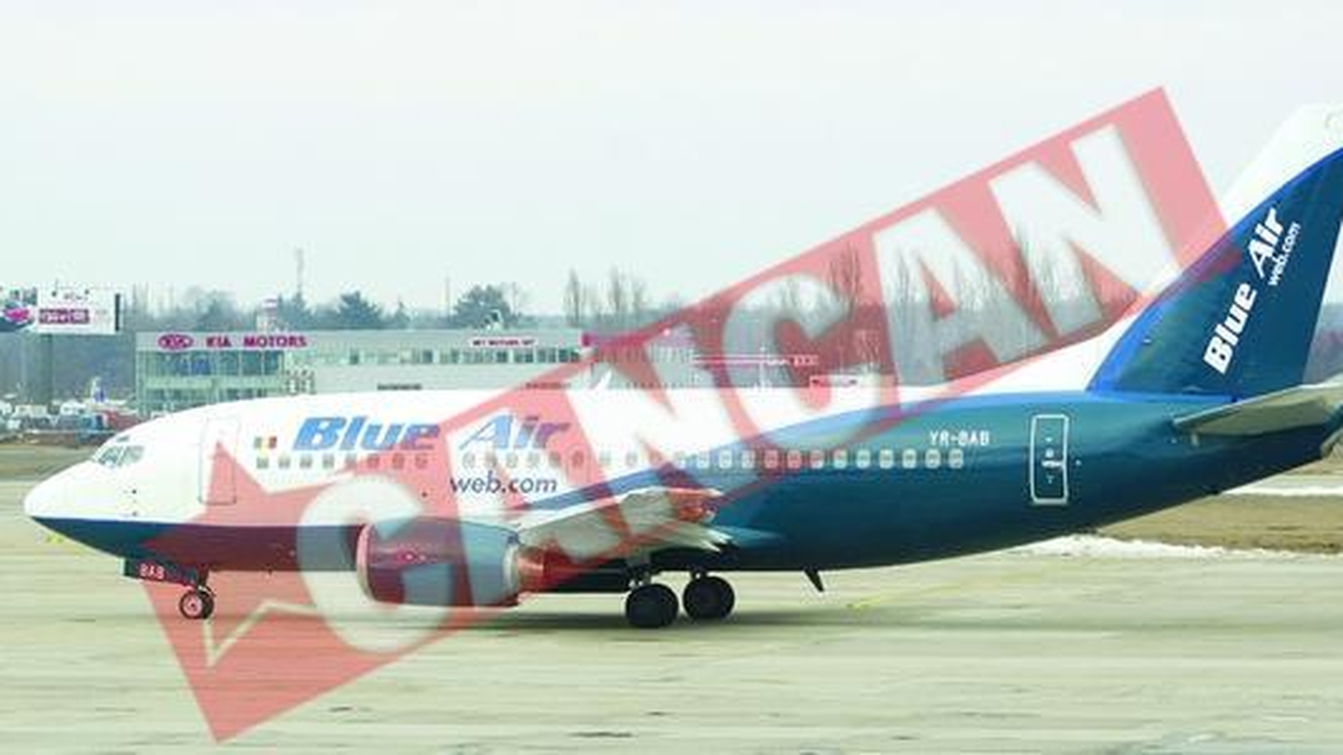 Cursele Blue Air, mutate pe aeroportul Otopeni