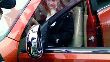 Au vopsit o masina special pentru Sandra Izbasa