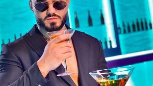 Jador își vinde bolidul de lux. “Ultima cursă, o să-mi fie dor de tine!” Câți bani solicită artistul în schimbul mașinii
