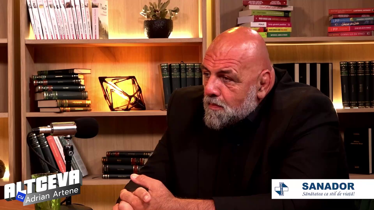 Tudor Constantin a făcut mărturisiri emoționante în cadrul podcastului "ALTCEVA cu Adrian Artene" (Foto: captură video)