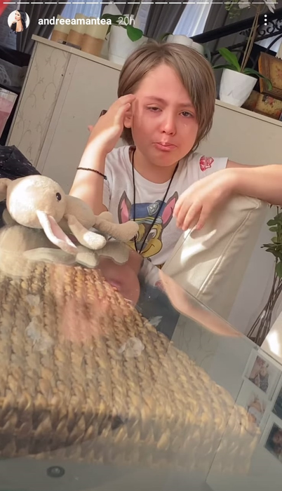 Andreea Mantea, cu sufletul frânt după ce fiul ei i-a făcut o mărturisire în timp ce plângea: “Sună-l pe președinte și spune-i să-l aducă pe Stinky” | FOTO