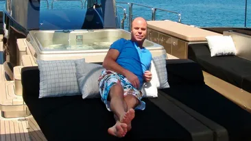 NUUU Gateste, se balaceste in piscina si se bronzeaza pe yacht. Vezi cum petrece Nicu Gheara in aceasta vara