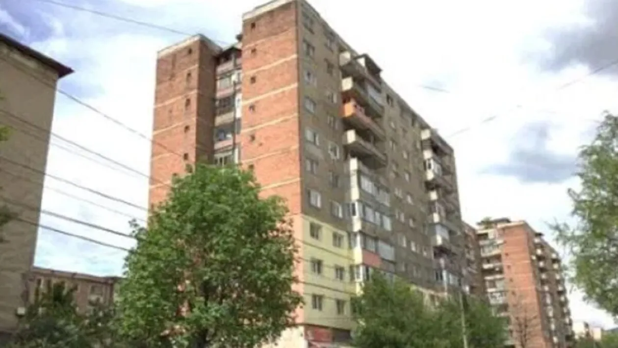 Orașul din România în care un apartament cu 3 camere costă doar 11000 de EURO. Are 74 de metri pătrați!