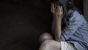 Bărbat din Botoșani arestat preventiv după ce și-a violat fiica în vârstă de 13 ani