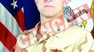 Comandantul de la Guantanamo, atacat cu urina