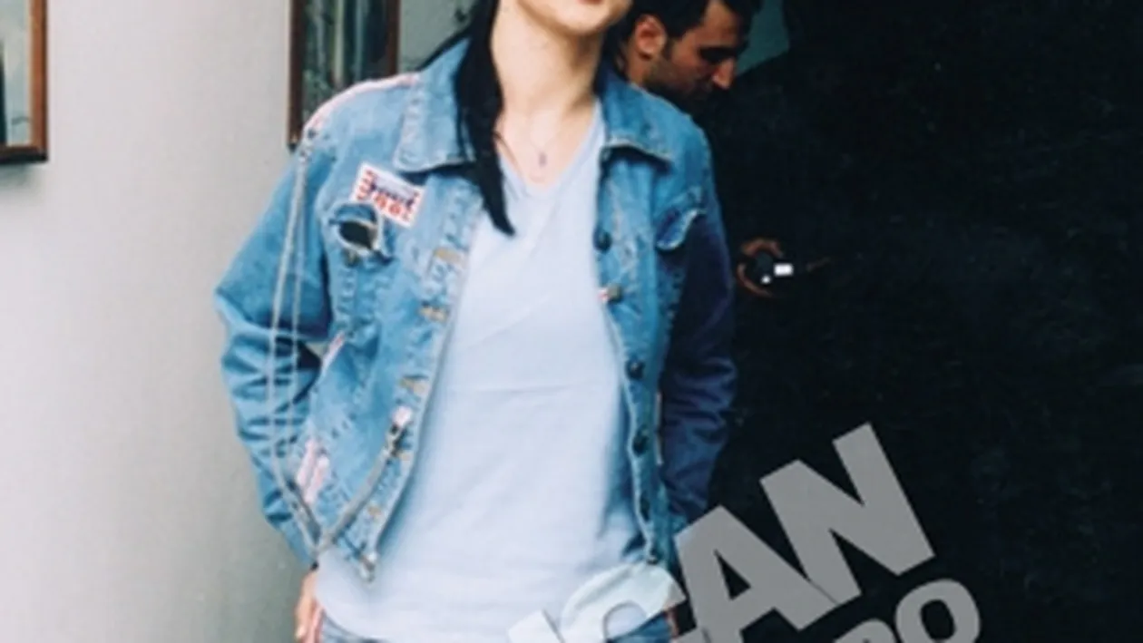 Vezi cine a castigat razboiul cu anii! Imagini de colectie, de la sfarsitul anilor '90, cu vedetele noastre! Uite cum s-au schimbat!