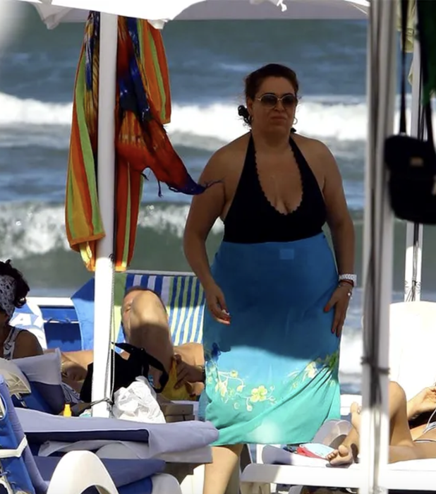 Cum arată Oana Roman în costum de baie, la 48 de ani. Și-a etalat silueta în Mamaia Nord GALERIE FOTO