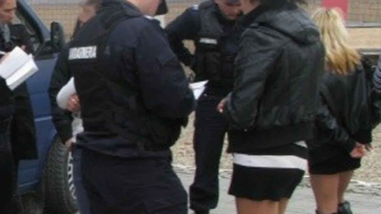 Ce a pățit un jandarm din Vaslui după ce a furat 20 de lei de la o prostituată