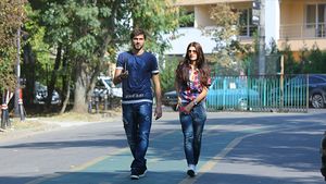 E prima oară când RALUCA OGICĂ a ”scăpat” singurică în oraş! La discotecă până la 2 dimineaţa fără logodnicul fotbalist!