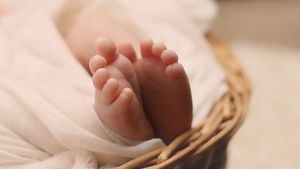 Un bebeluș de o lună a decedat din cauza infecției cu virusul SARS-CoV-2
