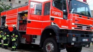 VIDEO Incendiu intr-un bloc de locuinte pe soseaua Stefan cel Mare din Bucuresti